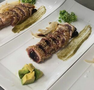 Recetario TATAKI DE ATÚN CON SALSA DE BRÓCOLI Y AGUACATE